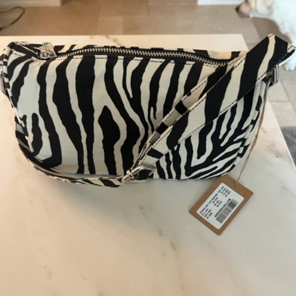 Brandy Melville shoulder bag